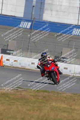 media/Nov-26-2022-Fastrack Riders (Sat) [[b001e85eef]]/Level 2/Session 3 Outside Turn 9/